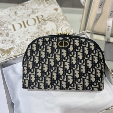 Christian Dior Montaigne Bags